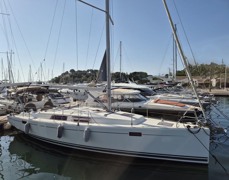 Hanse 385