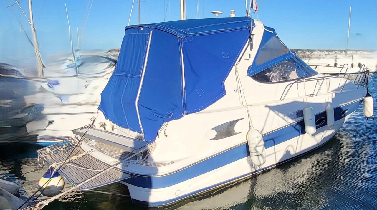 bavaria 300 sport