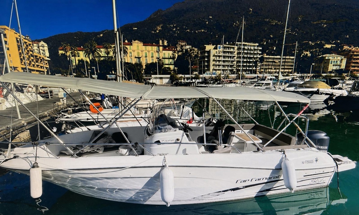 Jeanneau Cap Camarat 7.5 CC-2