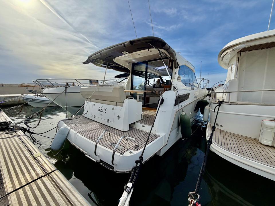 JEANNEAU NC 33
