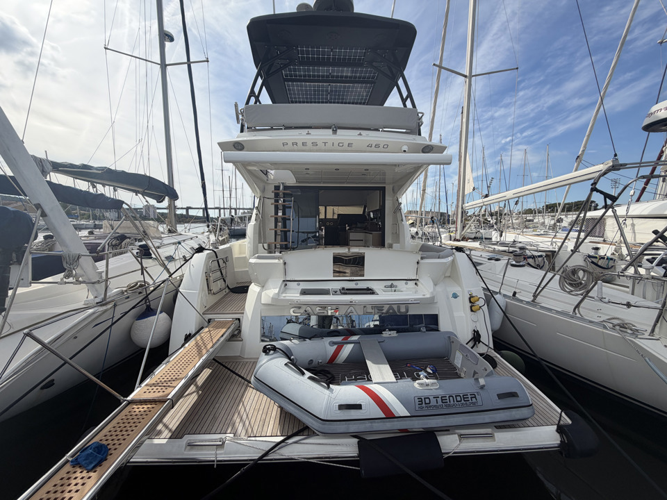 PRESTIGE YACHTS 460 FLY