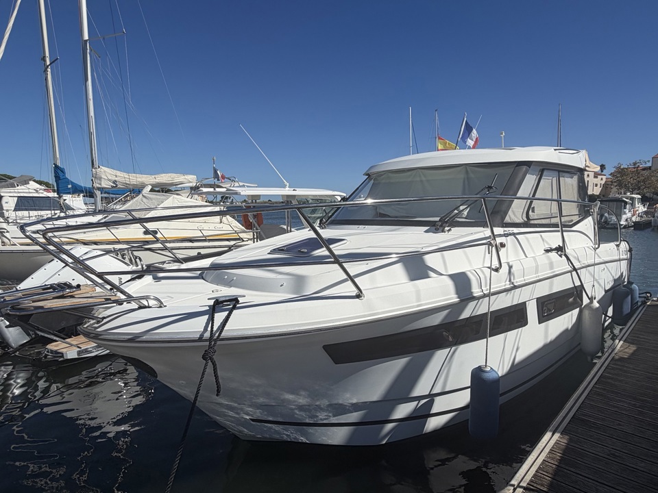 JEANNEAU MERRY FISHER 855
