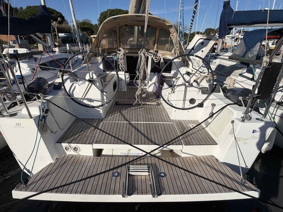 dufour 310