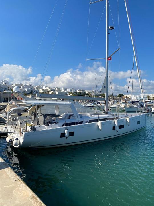 BENETEAU OCEANIS YACHT 54