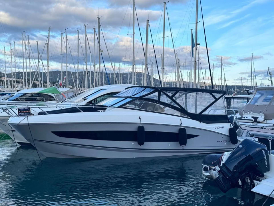 BENETEAU flyer 10