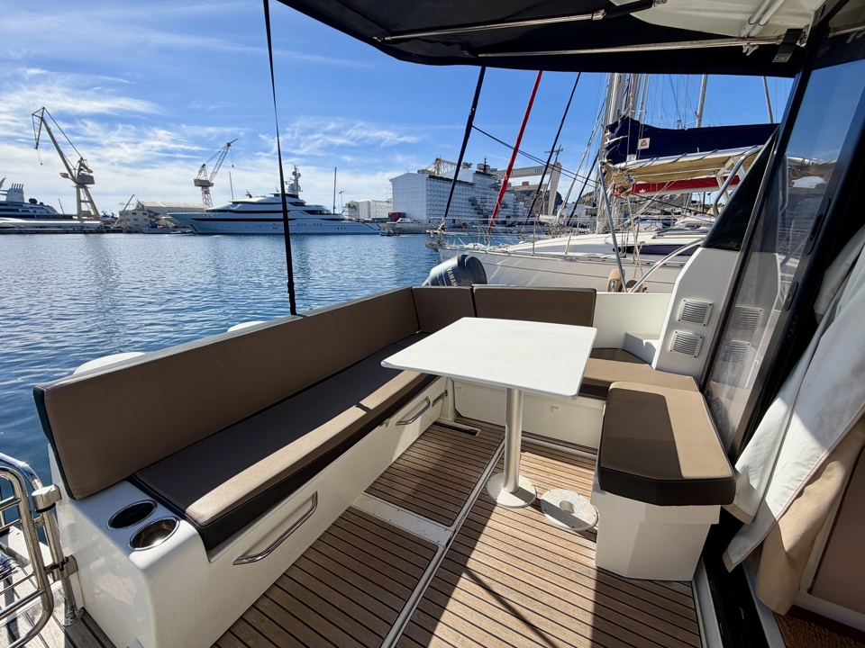 Jeanneau Merry Fisher 895