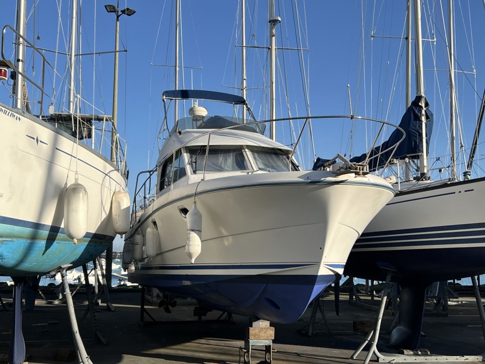 beneteau antares 10.80