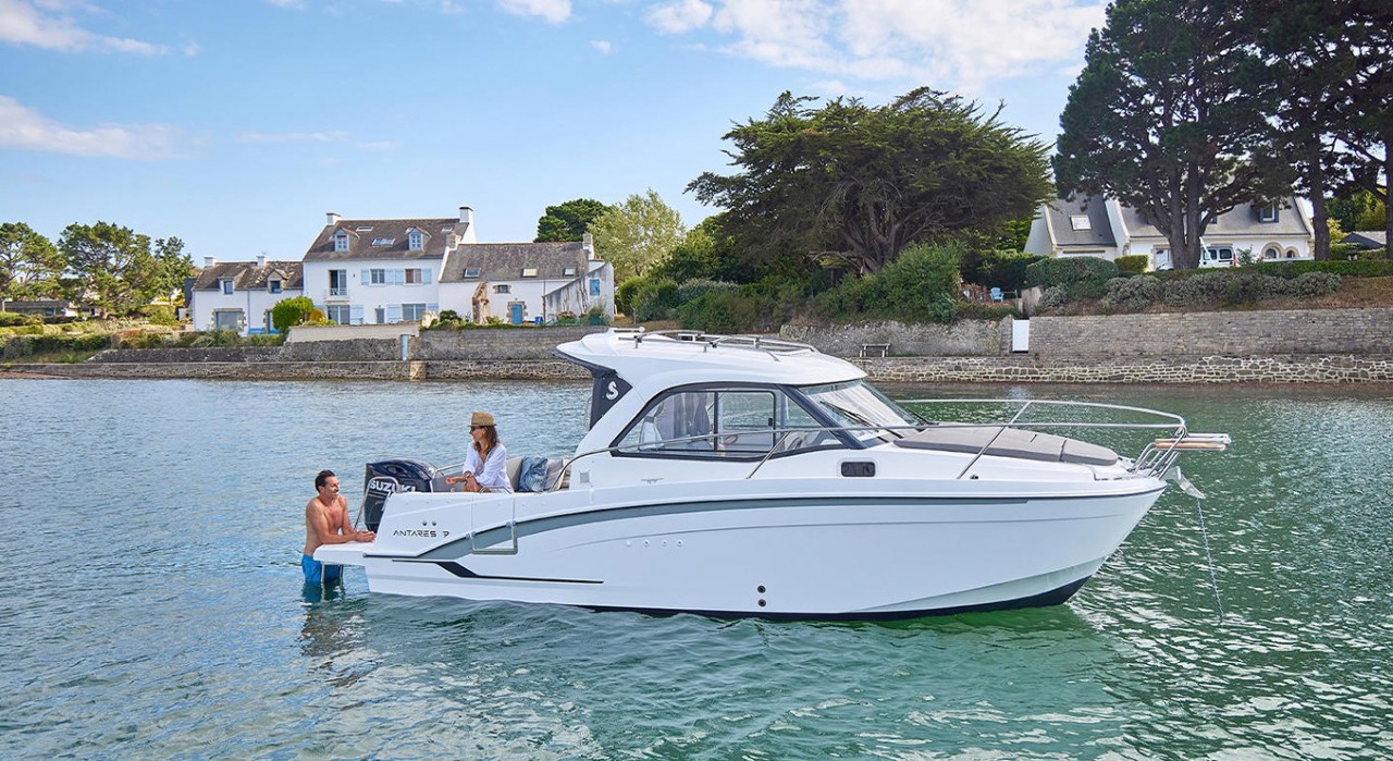 beneteau antares 7 ob NEUF