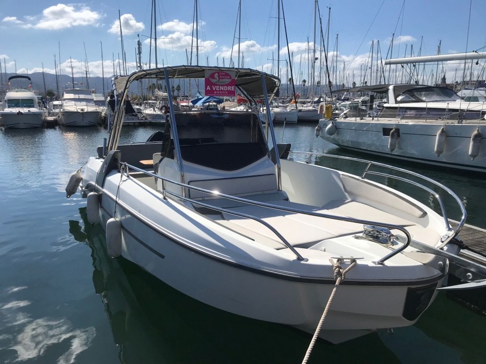 beneteau flyer 7.7 spacedeck