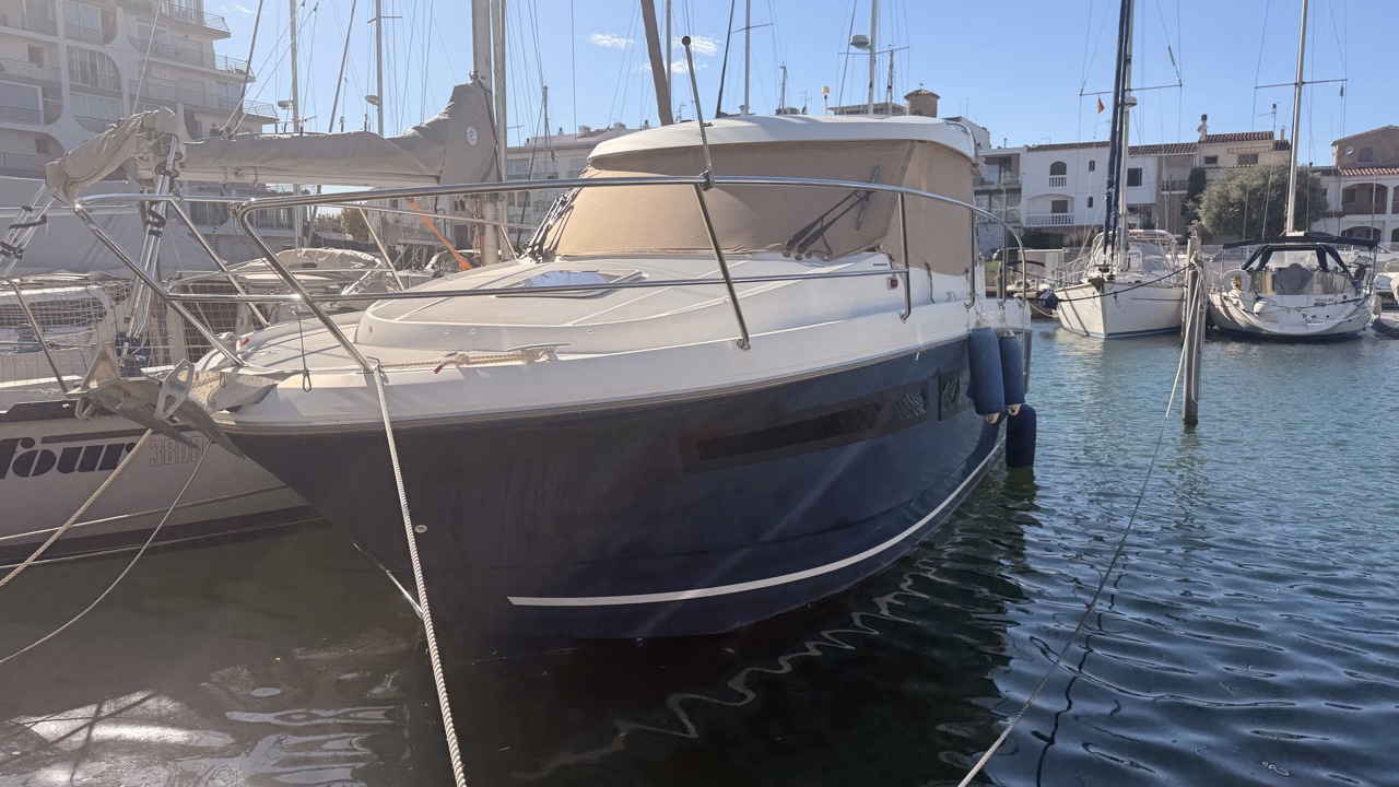 JEANNEAU MERRY FISHER 855
