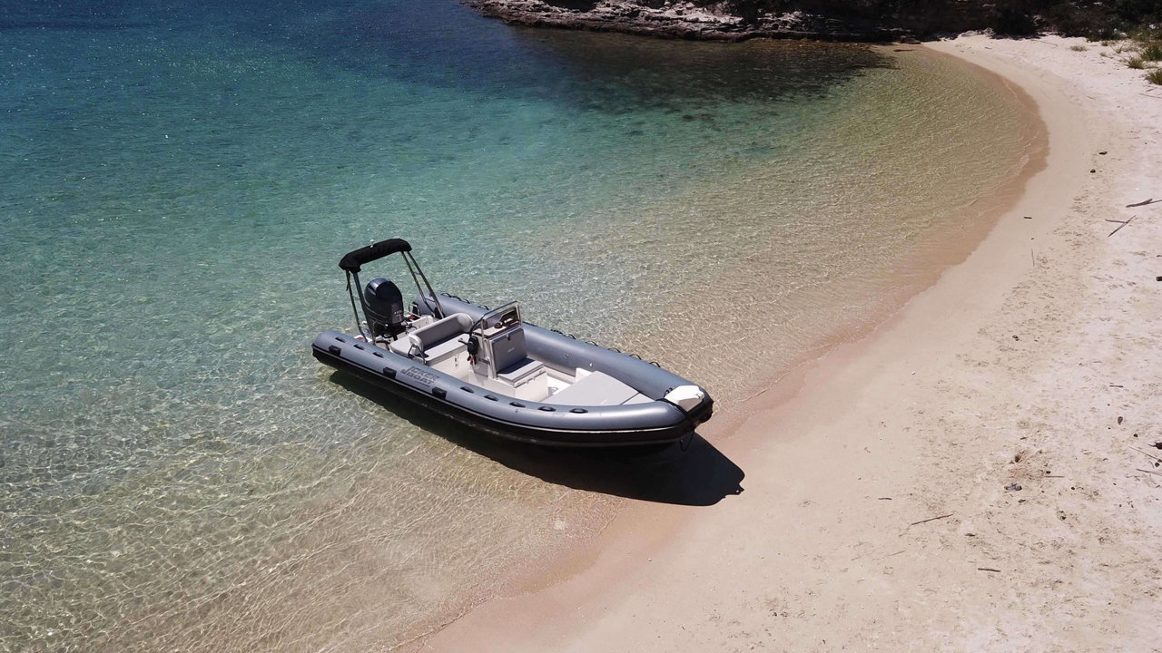 joker boat