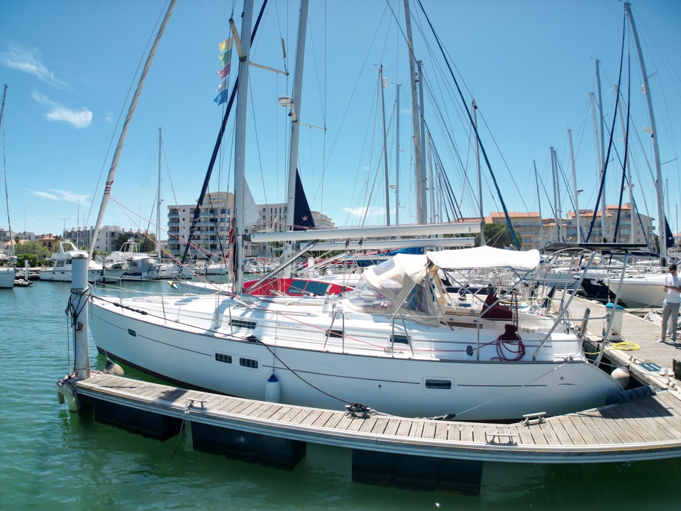 BENETEAU OCEANIS 411