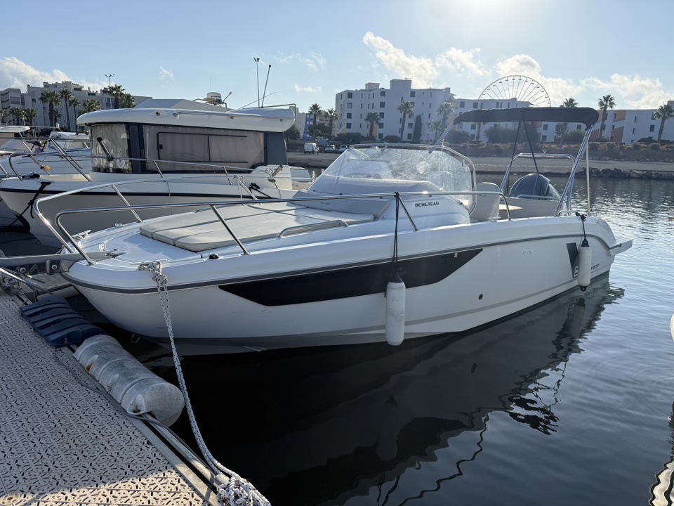 BENETEAU FLYER 8 Sundeck