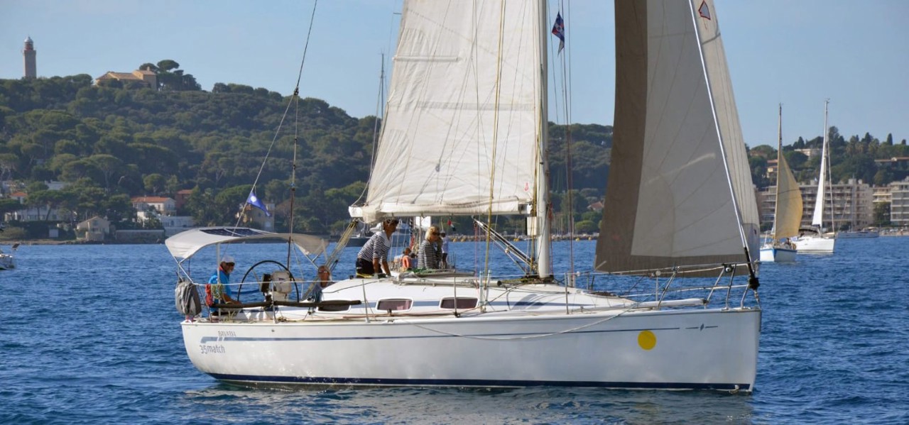 bavaria 35 match