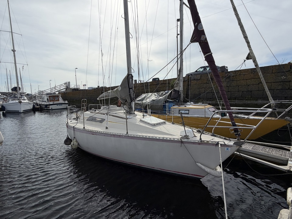 BENETEAU FIRST 27
