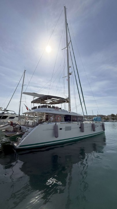 lagoon 560