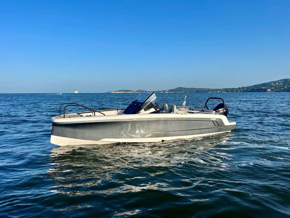 axopar 22 spyder