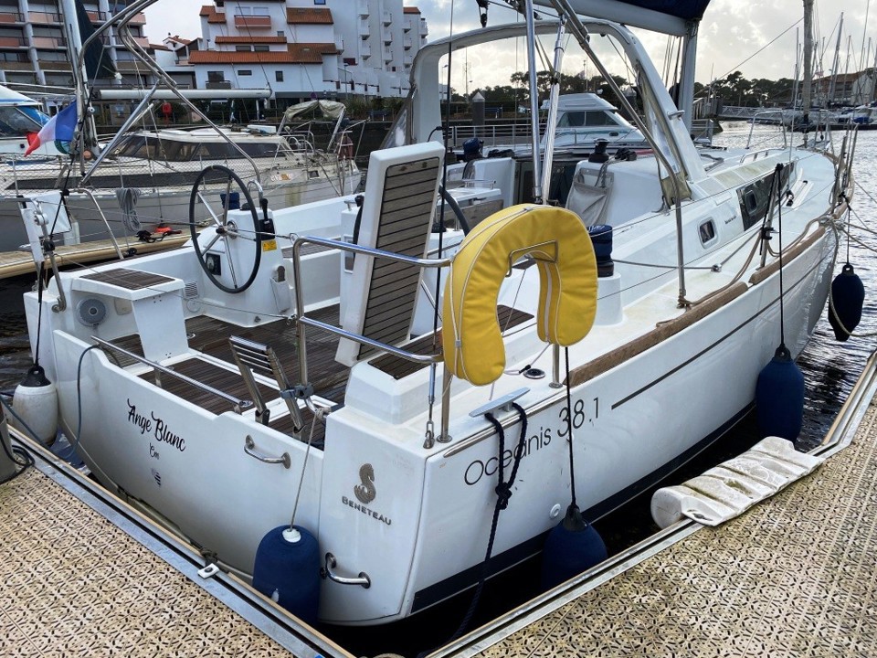 beneteau