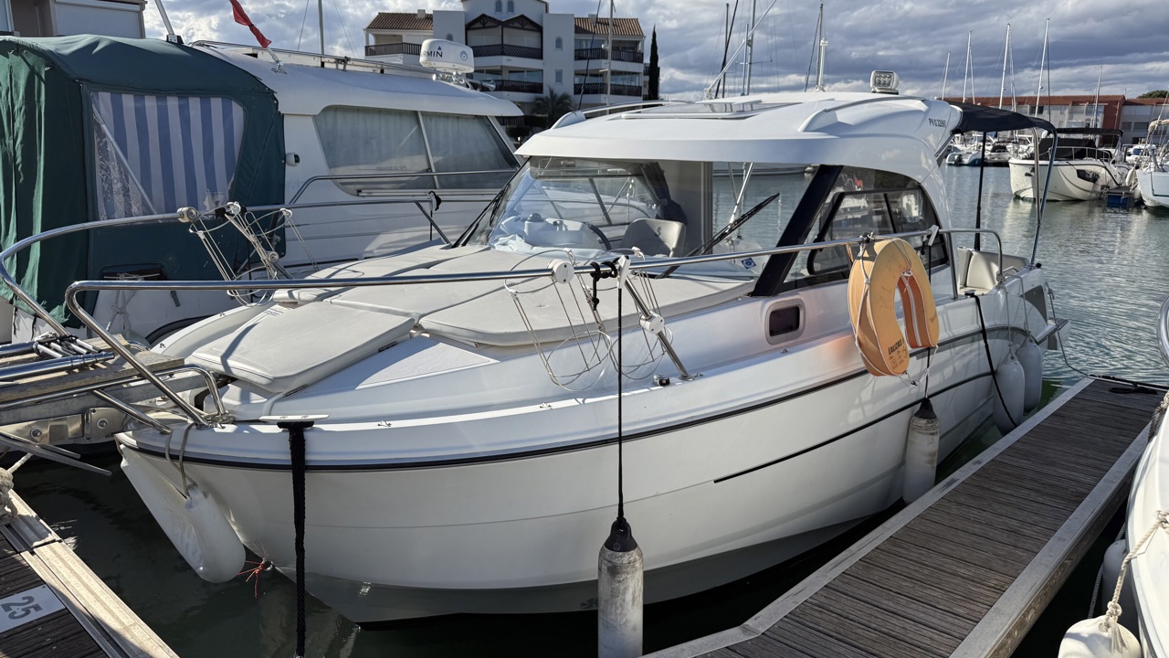 Beneteau Antares 8 ob