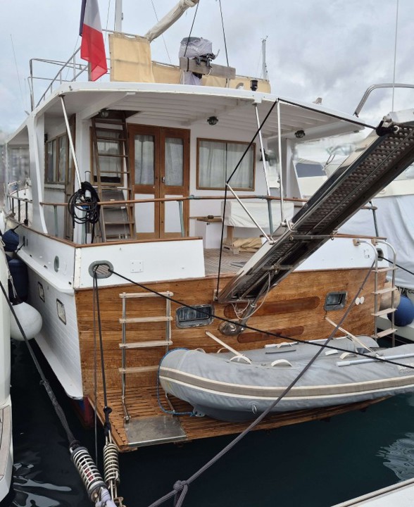 grand banks 50