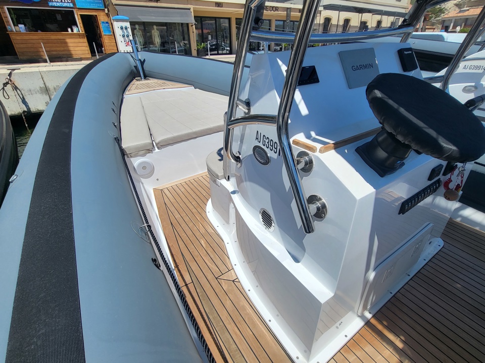 Seawater Phantom 300