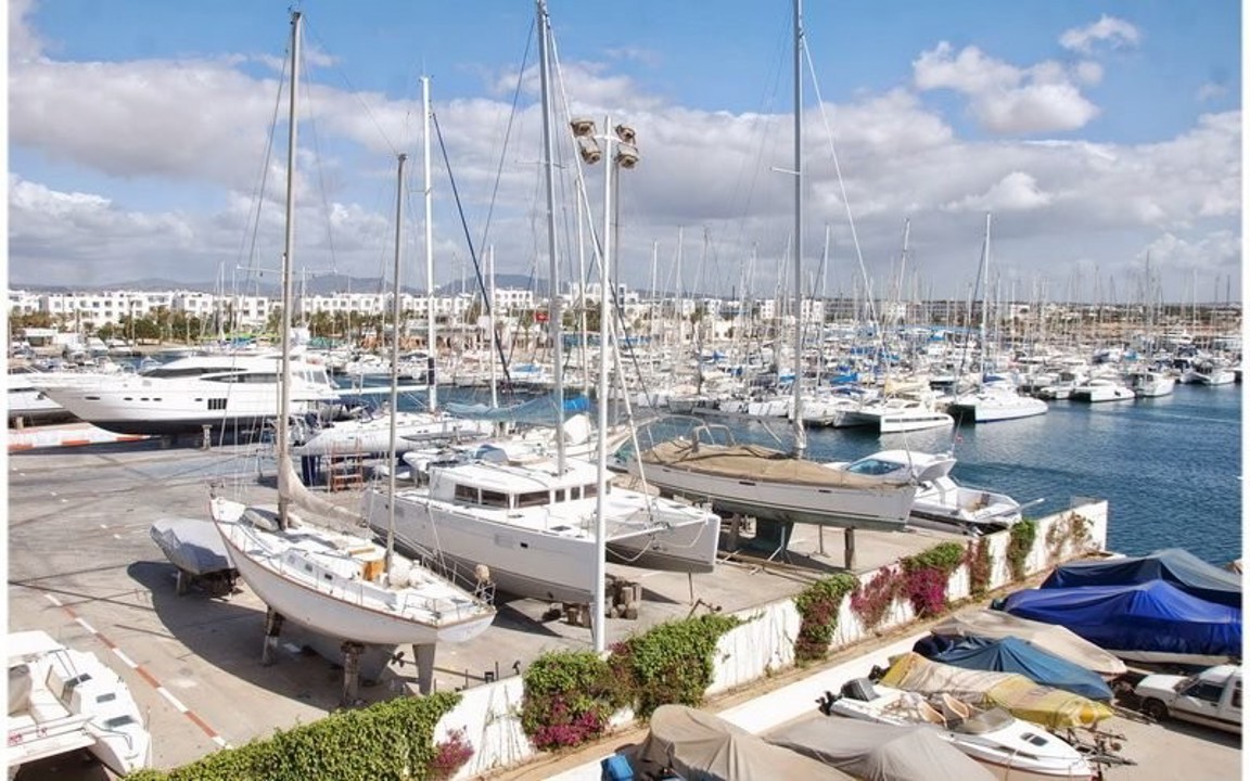 yasmine hammamet