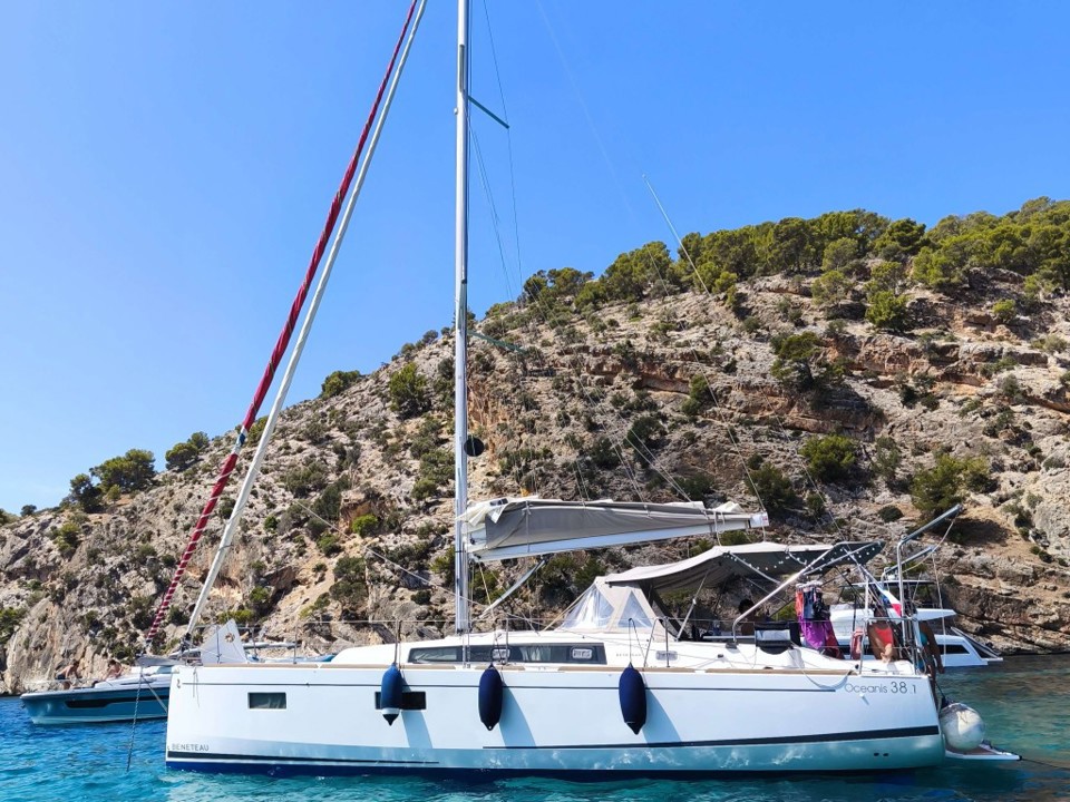 BENETEAU OCEANIS 38.1