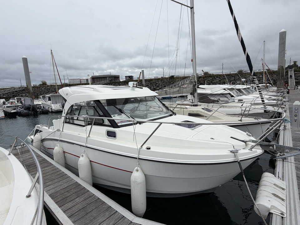 BENETEAU ANTARES 8