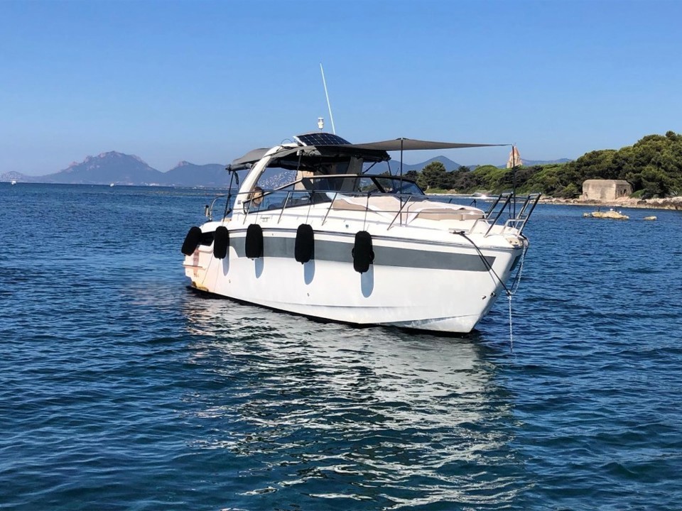 bavaria 300 sport