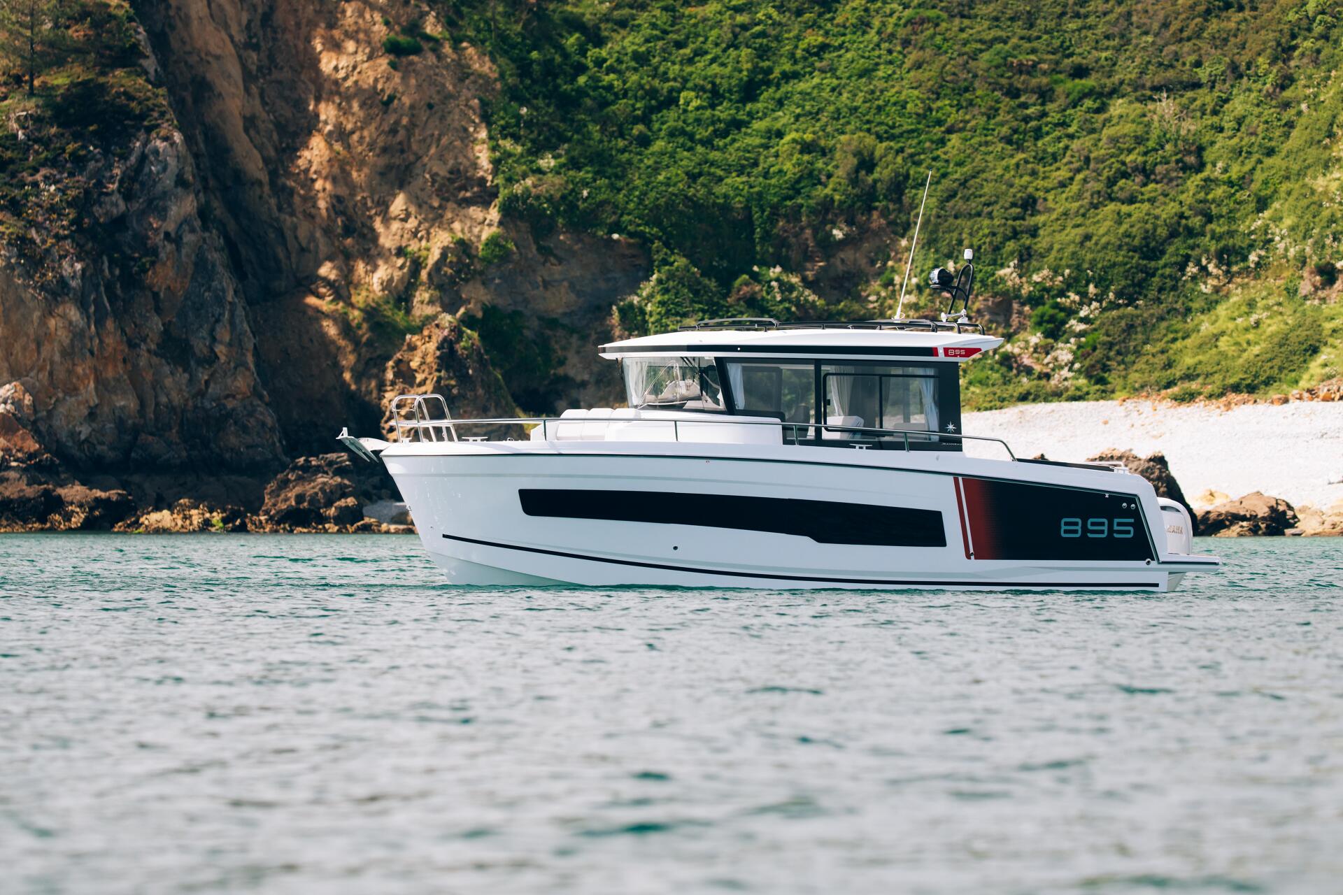 JEANNEAU MERRY FISHER 895 SPT