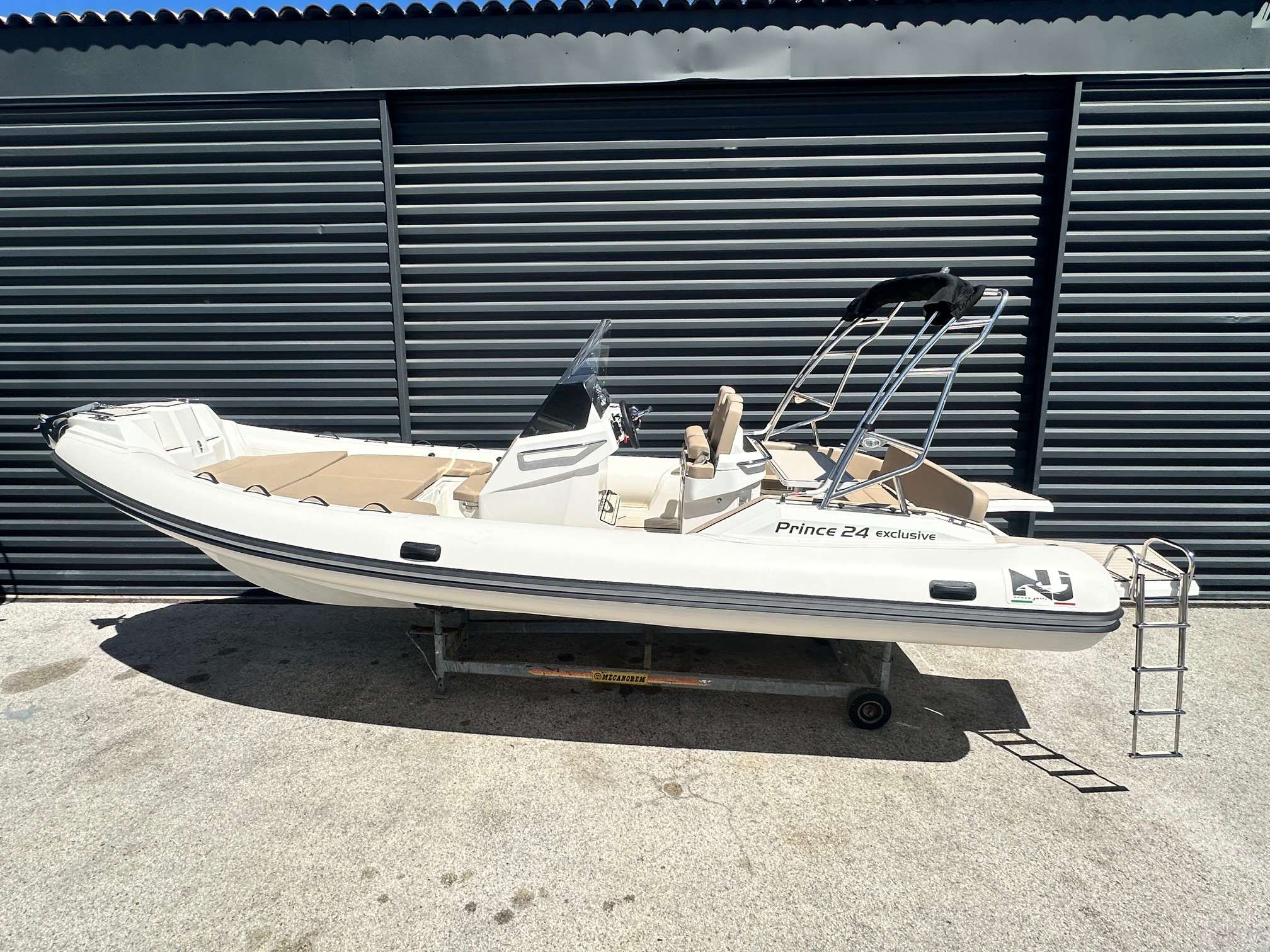 NUOVA JOLLY PRINCE 24