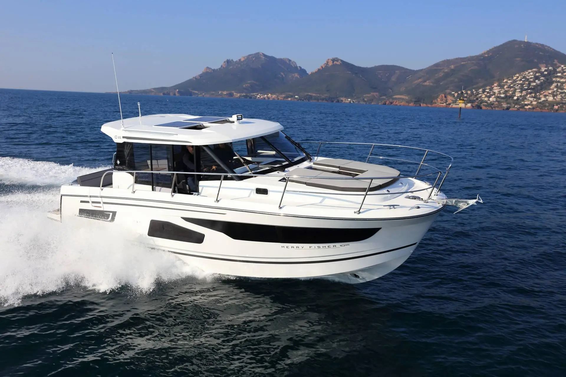 JEANNEAU MERRY FISHER 1095