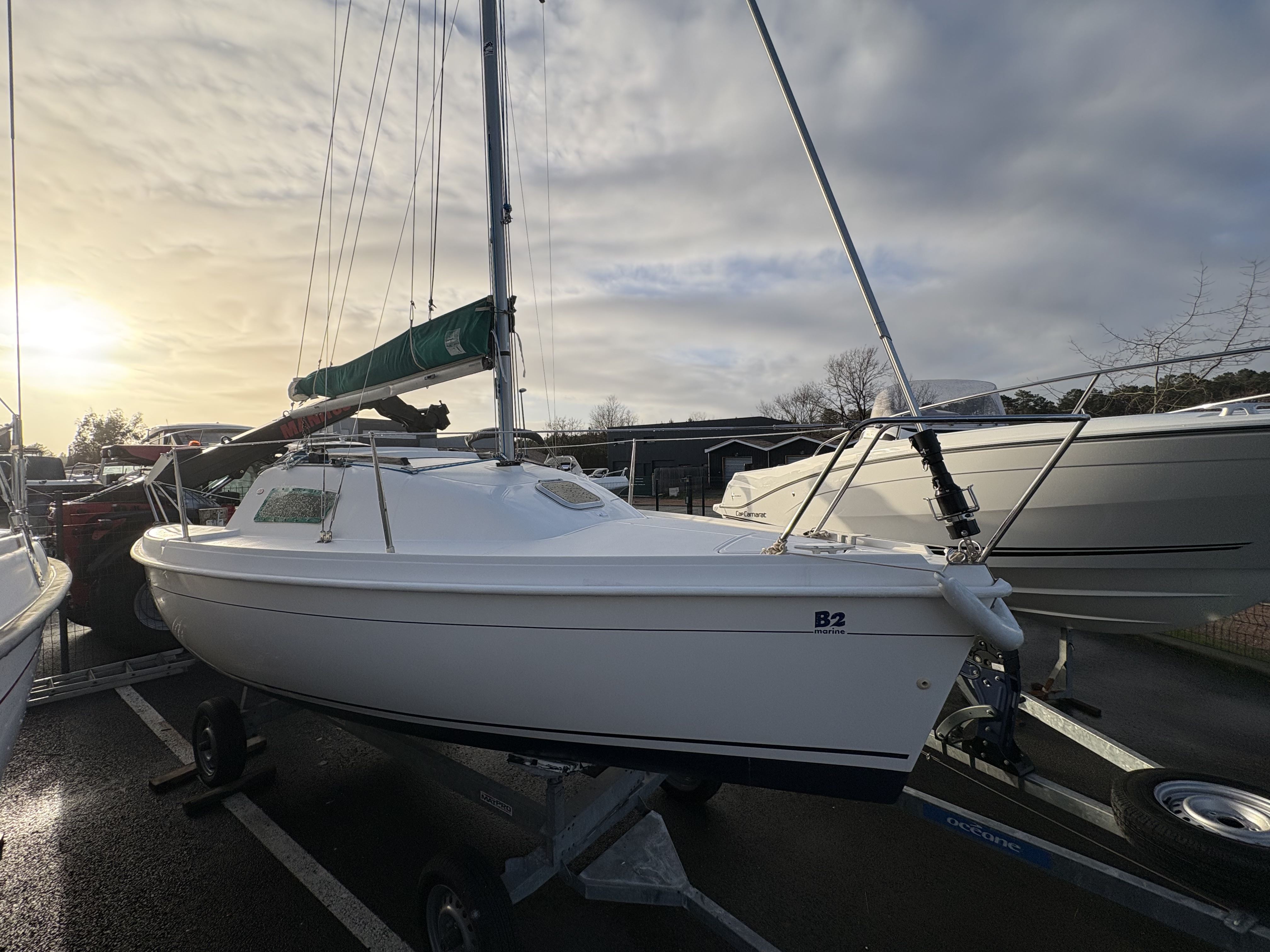B2 MARINE BLUE DJINN