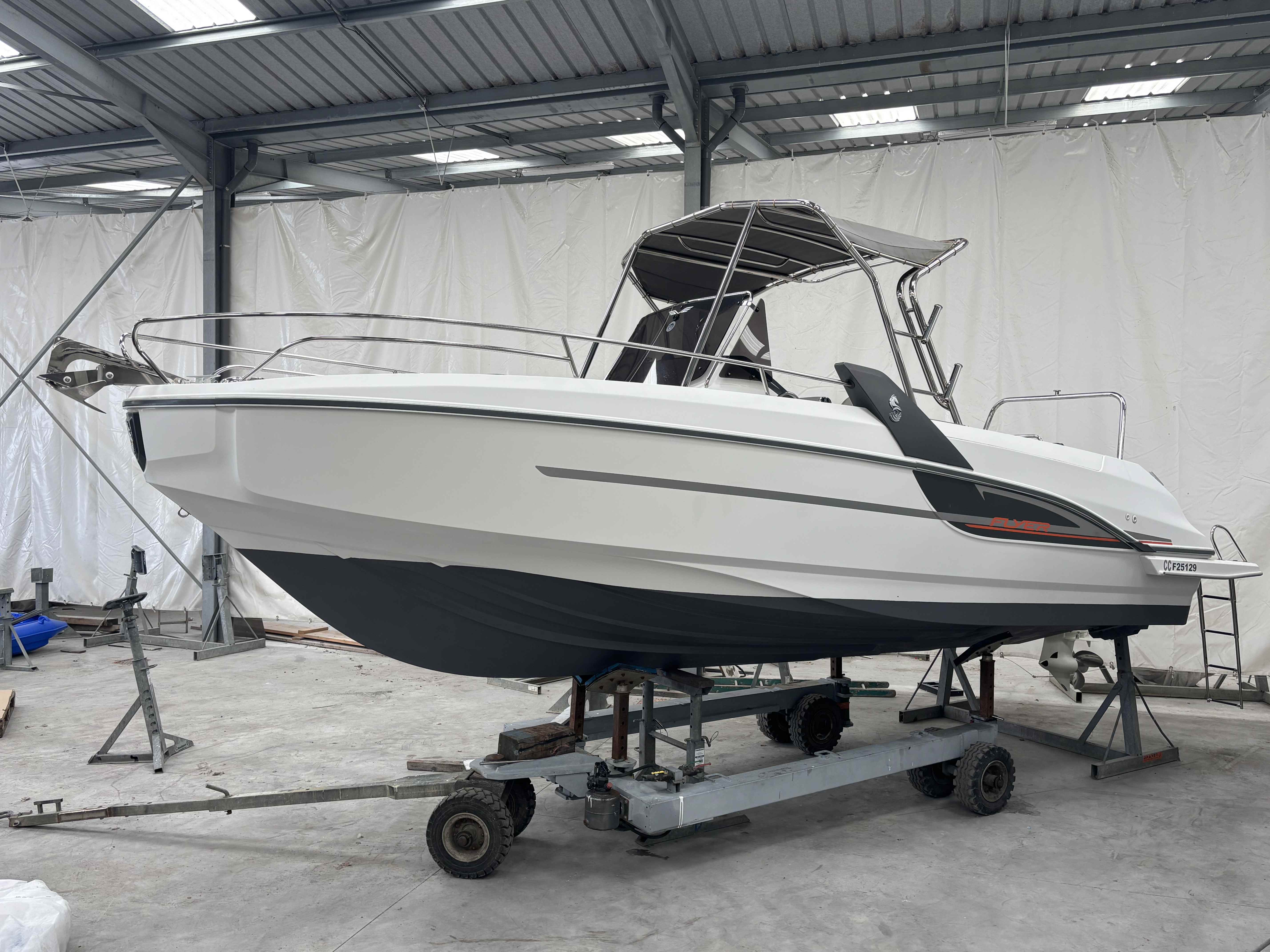 BENETEAU FLYER 7.7 SPACE DECK