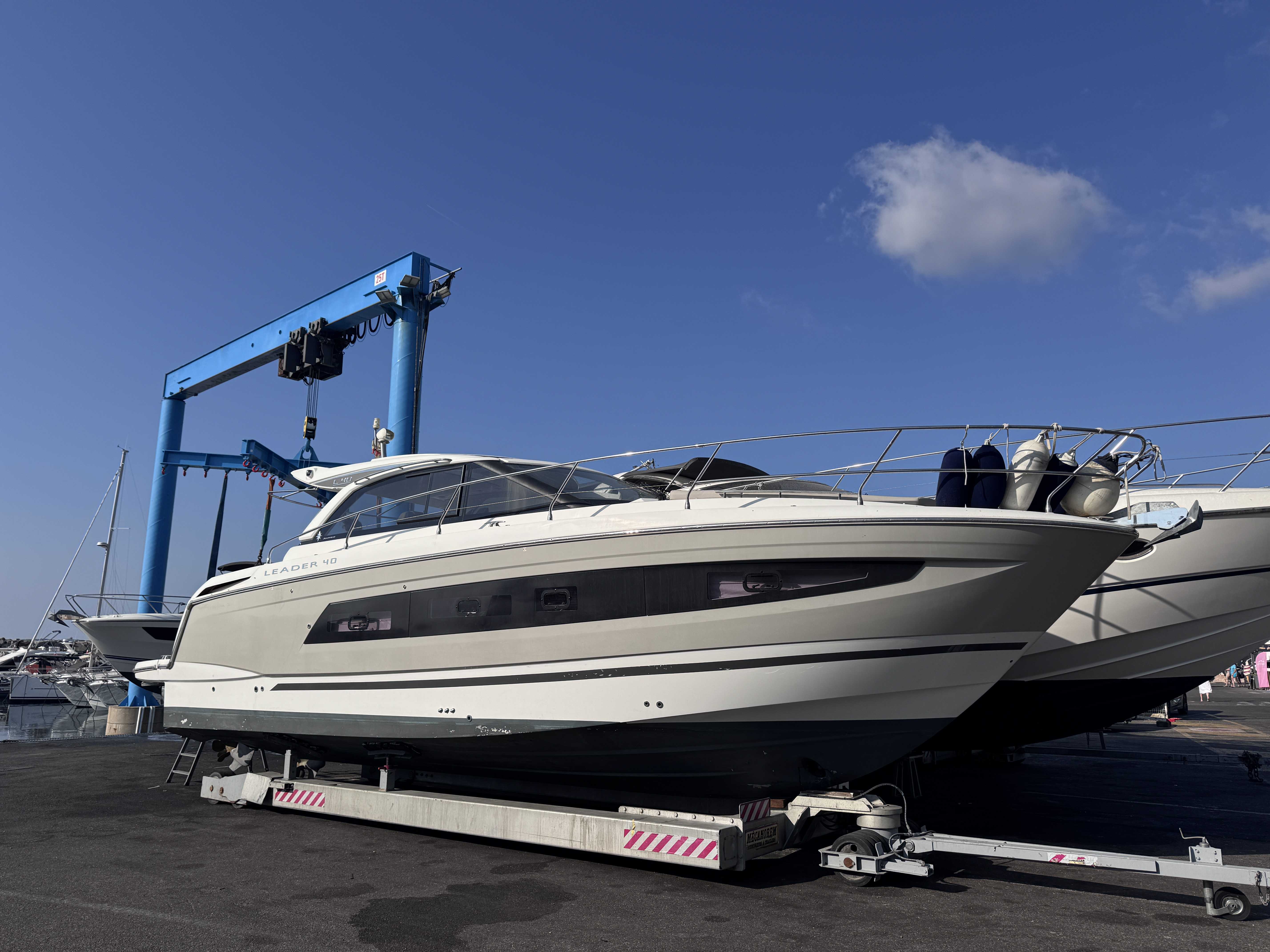 JEANNEAU LEADER 40