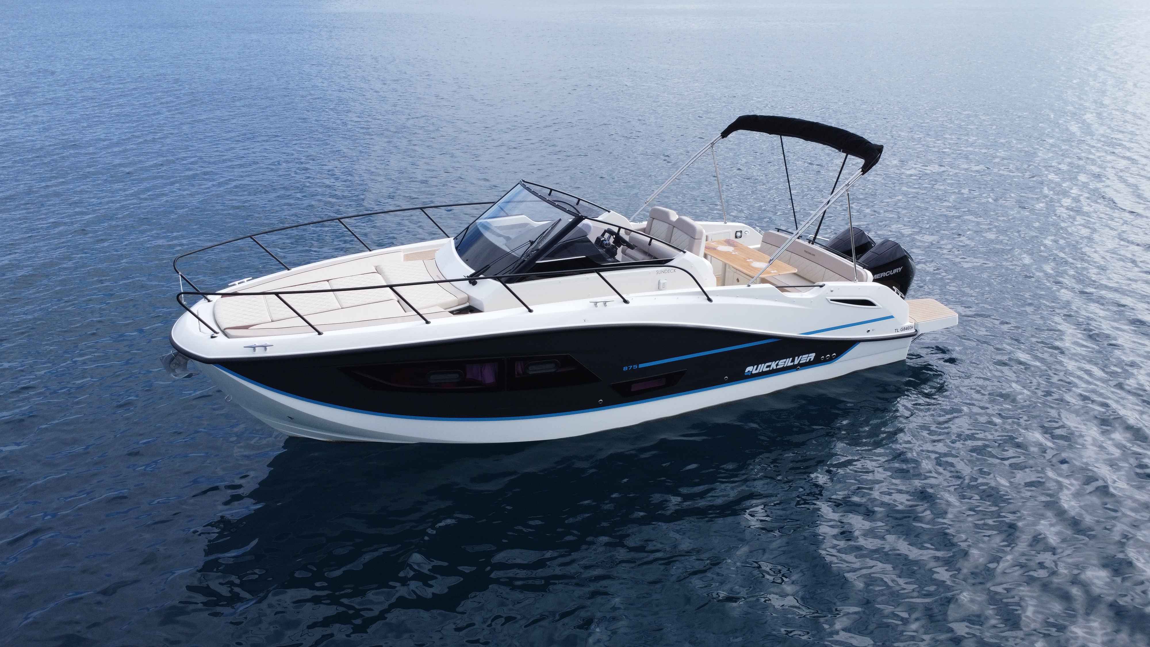 QUICKSILVER Activ 875 Sundeck