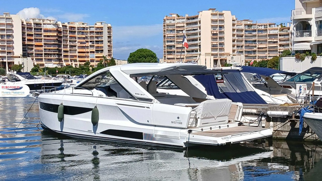 jeanneau DB 37