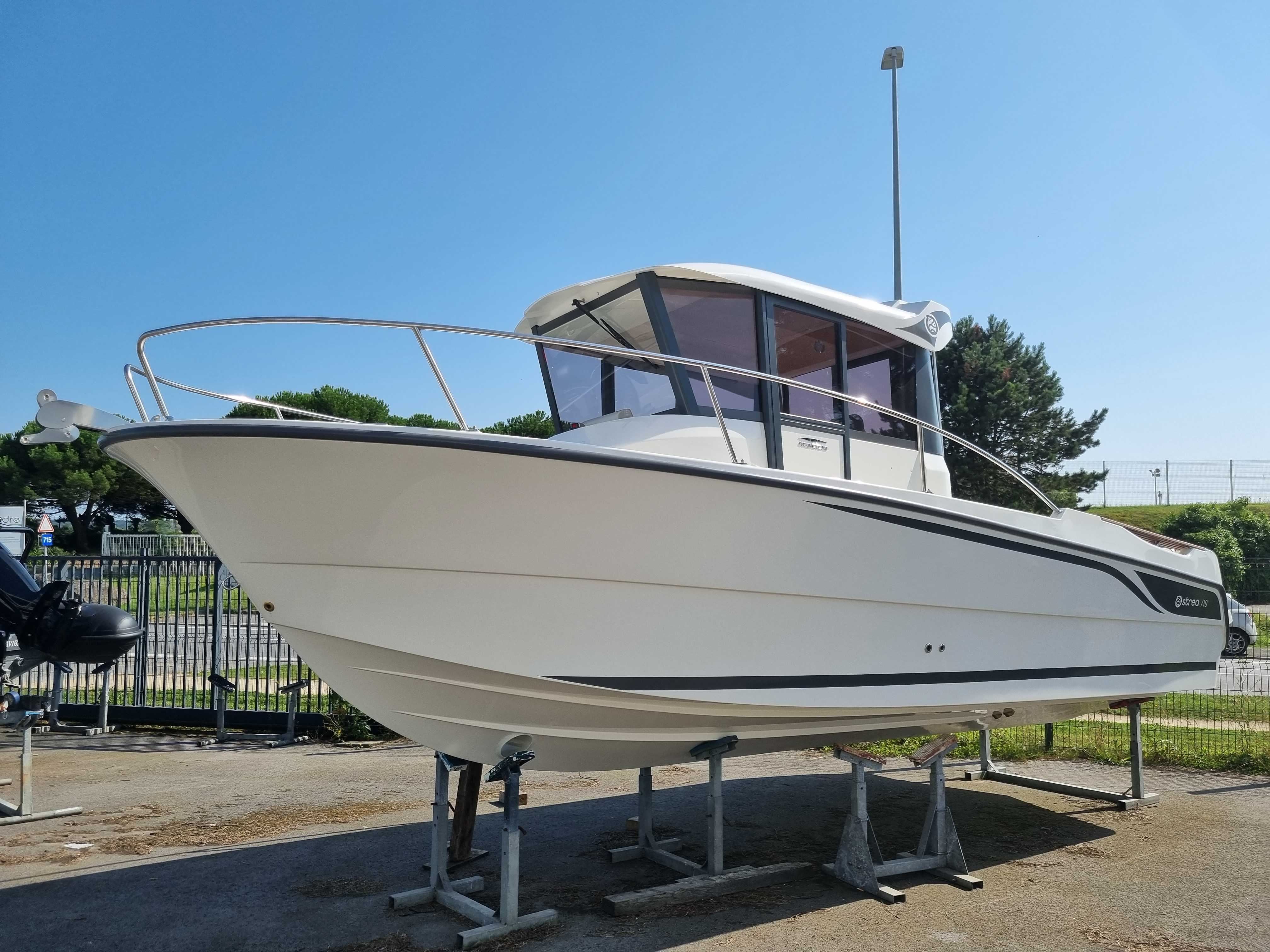 OCQUETEAU OSTREA 710