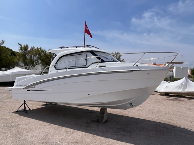 Beneteau ANTARES 8 OB V2