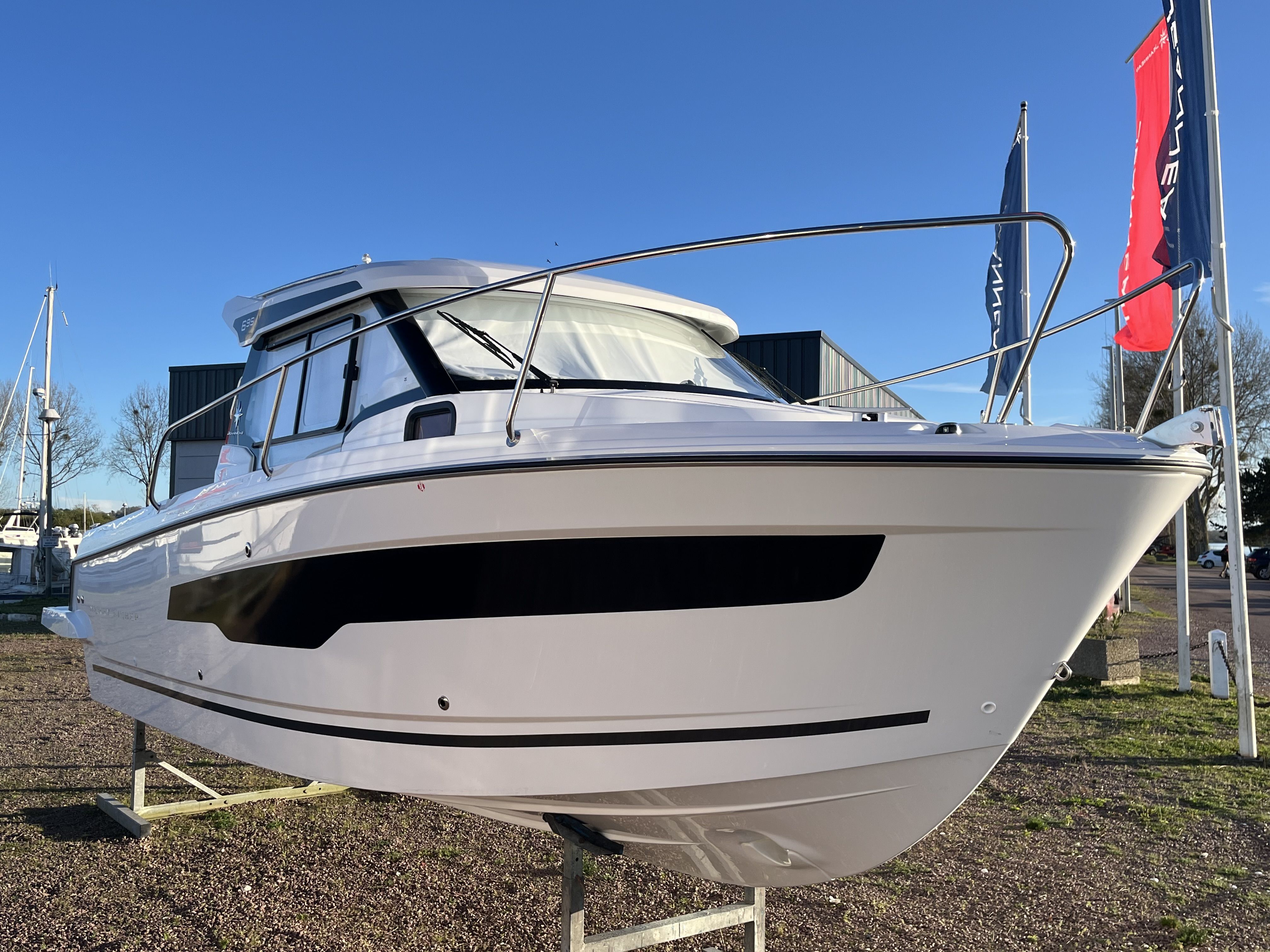 JEANNEAU MERRY FISHER 695 S2