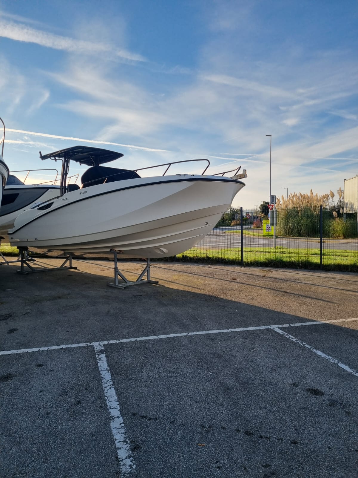 QUICKSILVER 805 Open