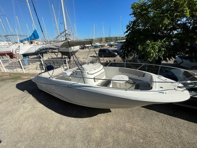 JEANNEAU CAP CAMARAT 7.5 CC