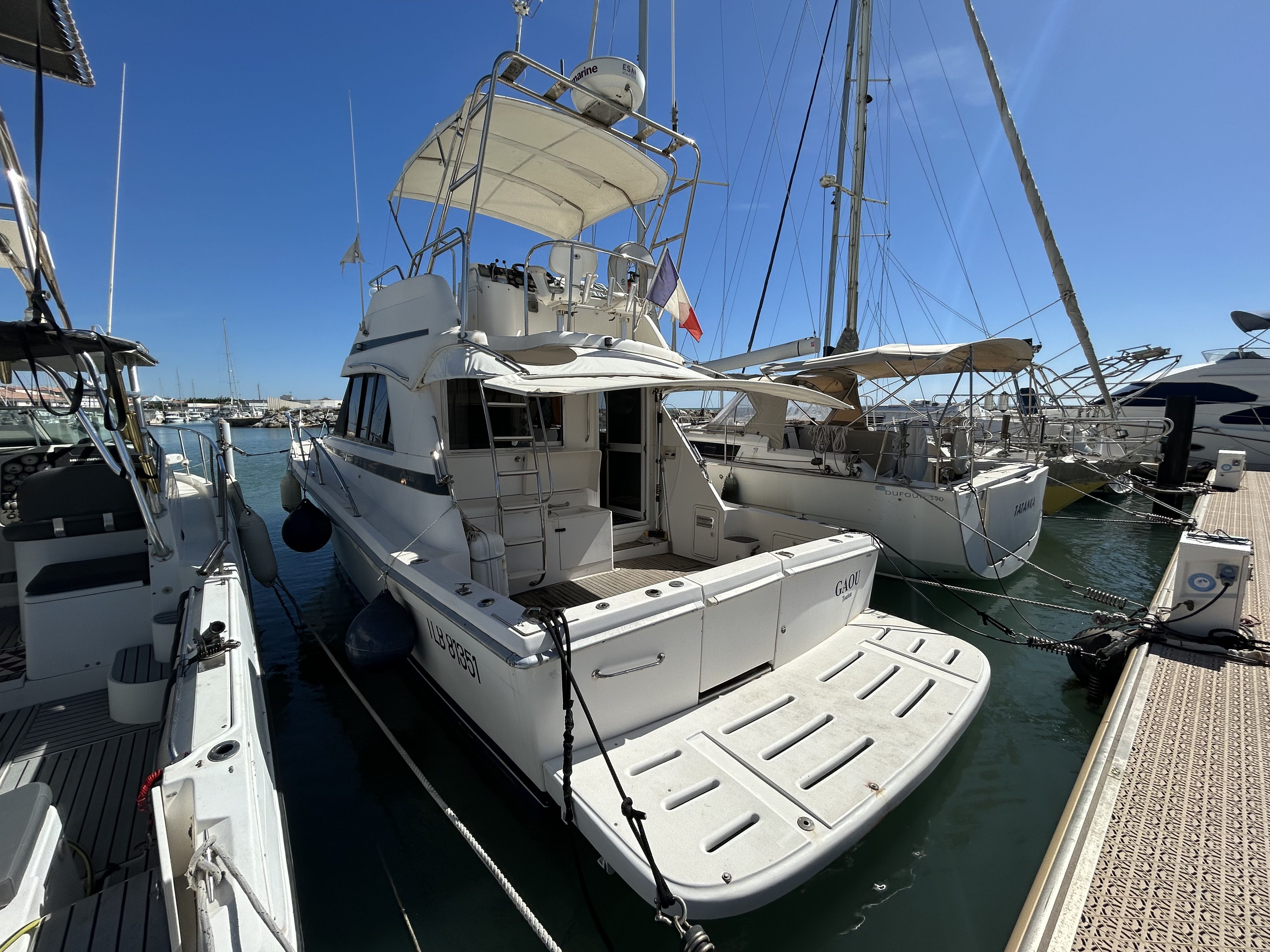 RIVIERA 36 CONVERTIBLE