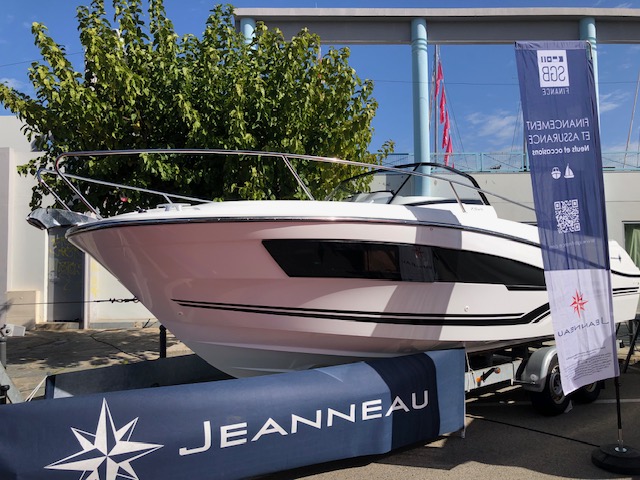 JEANNEAU CAP CAMARAT 7.5 WA SERIE 3