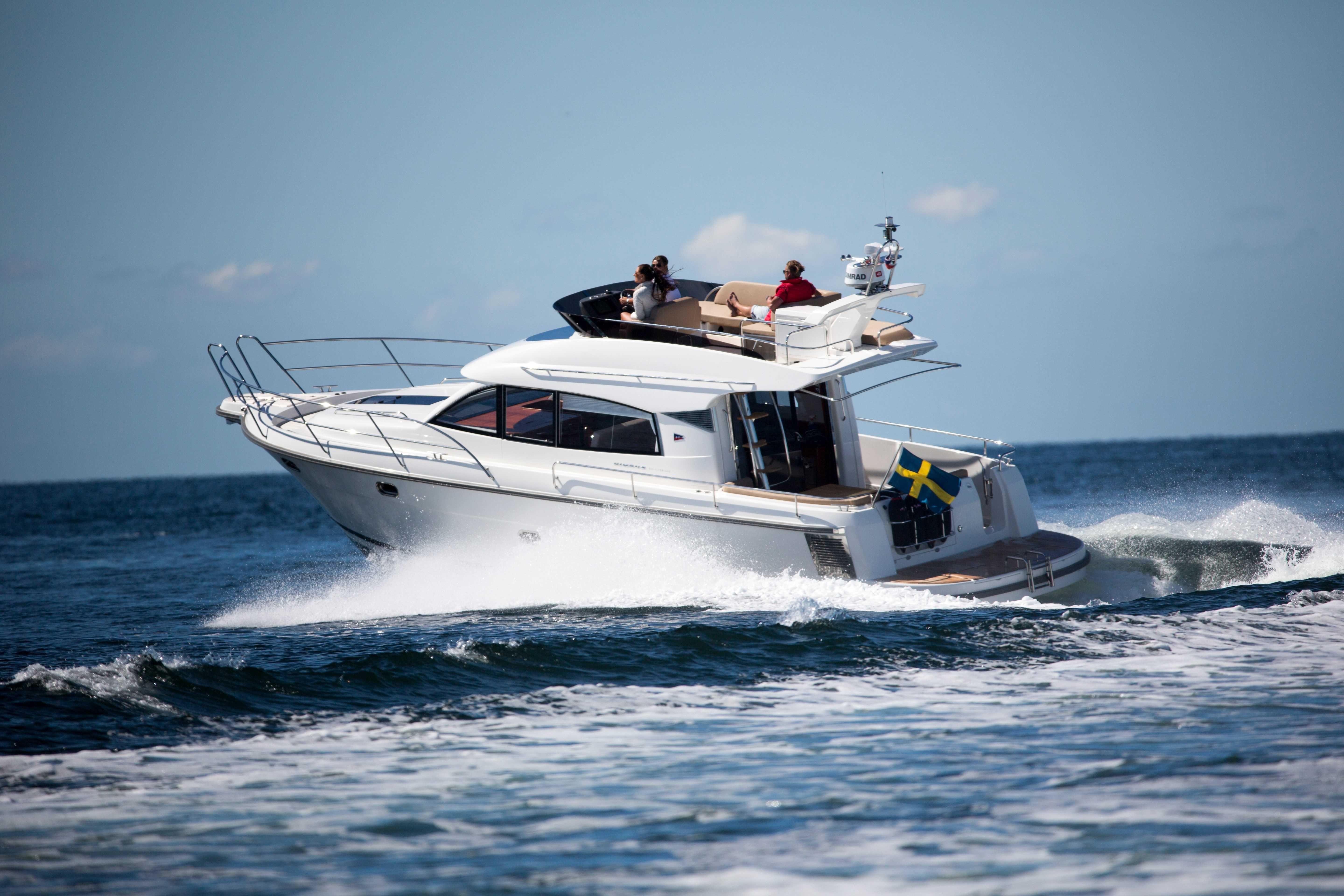 NIMBUS 405 FLYBRIDGE