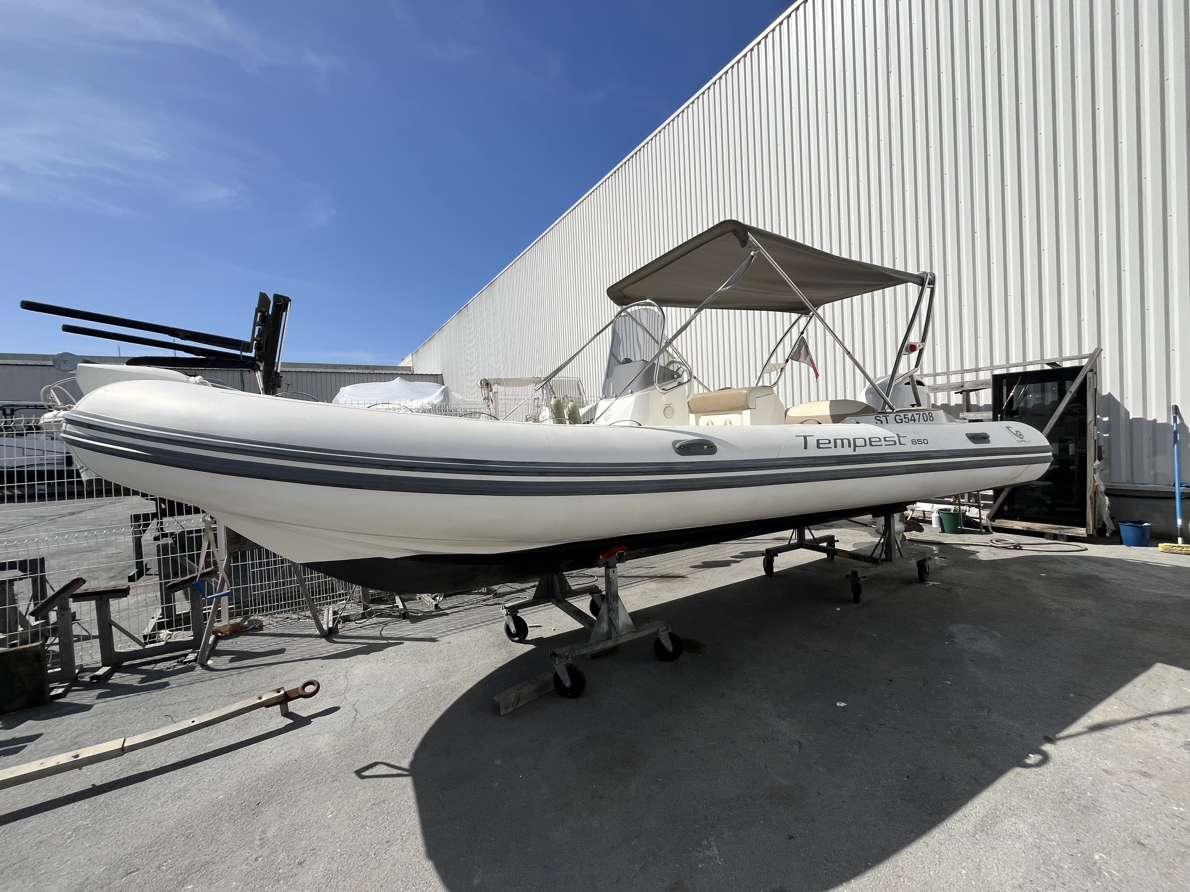 CAPELLI TEMPEST 650