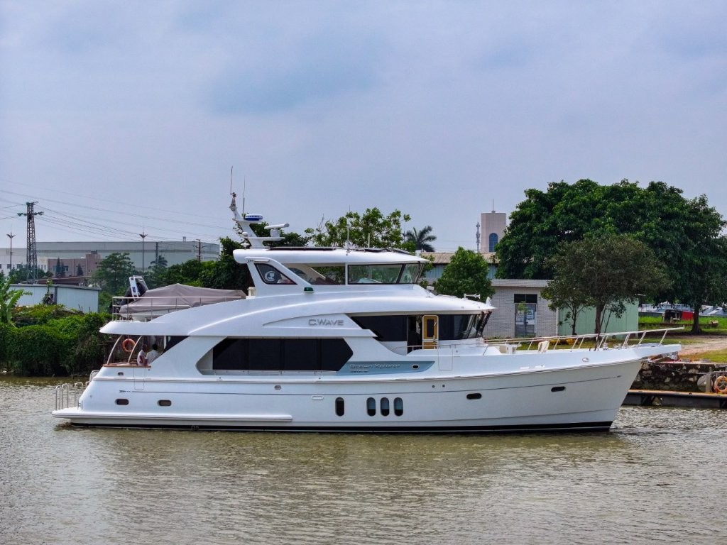 Selene 62' Explorer