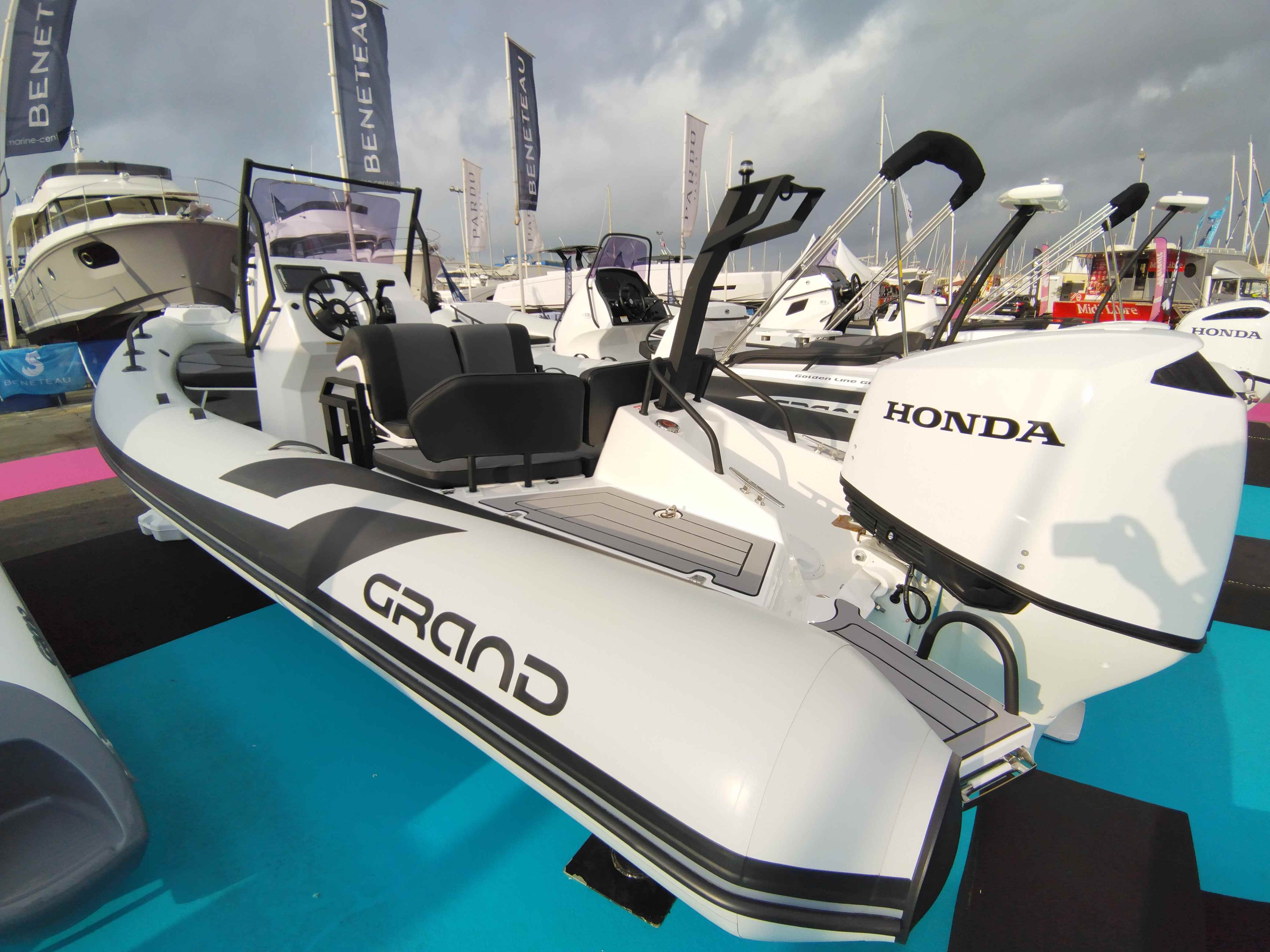 GRAND Drive 600 LUX