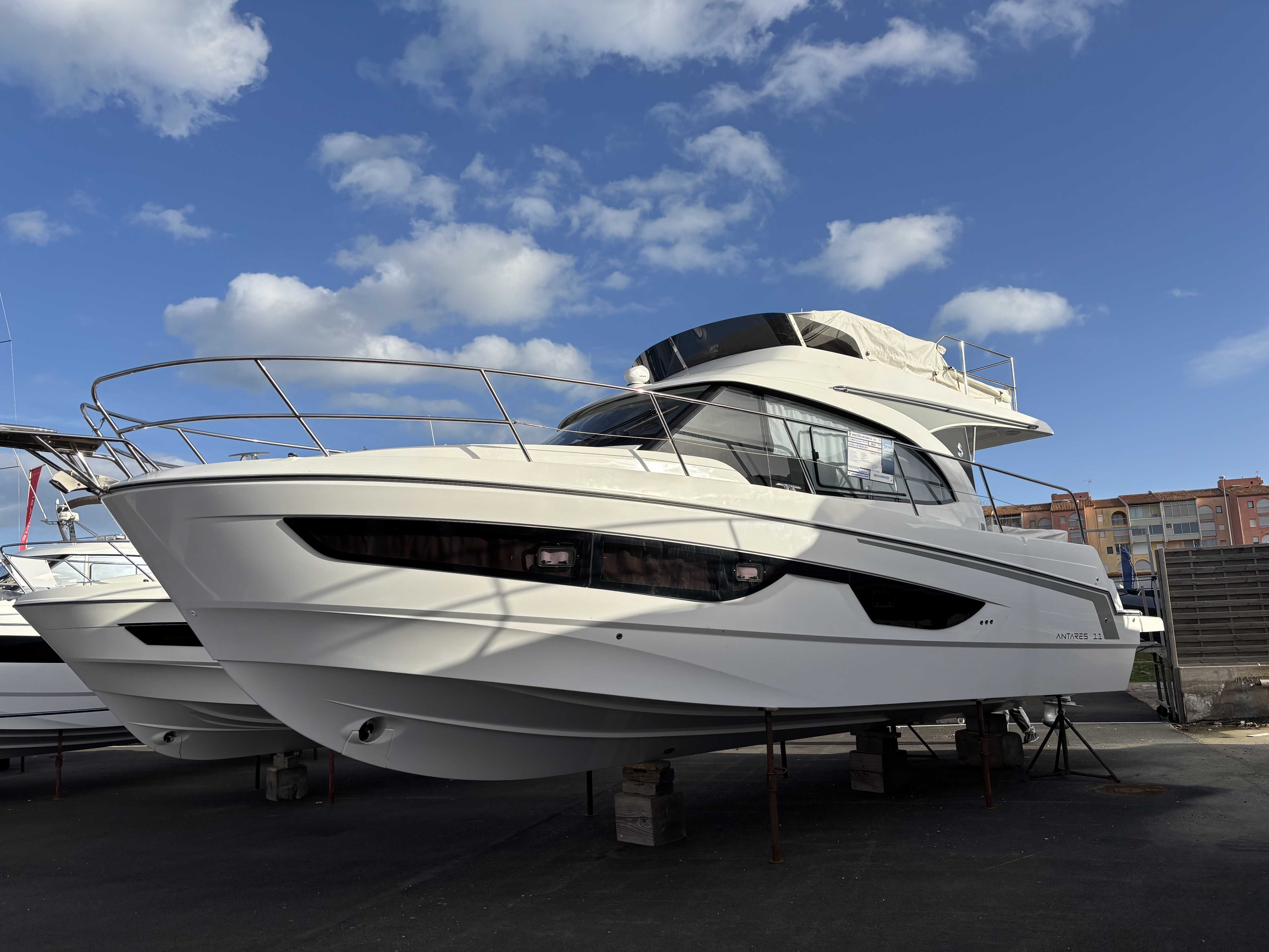 BENETEAU ANTARES 11 FLY OB