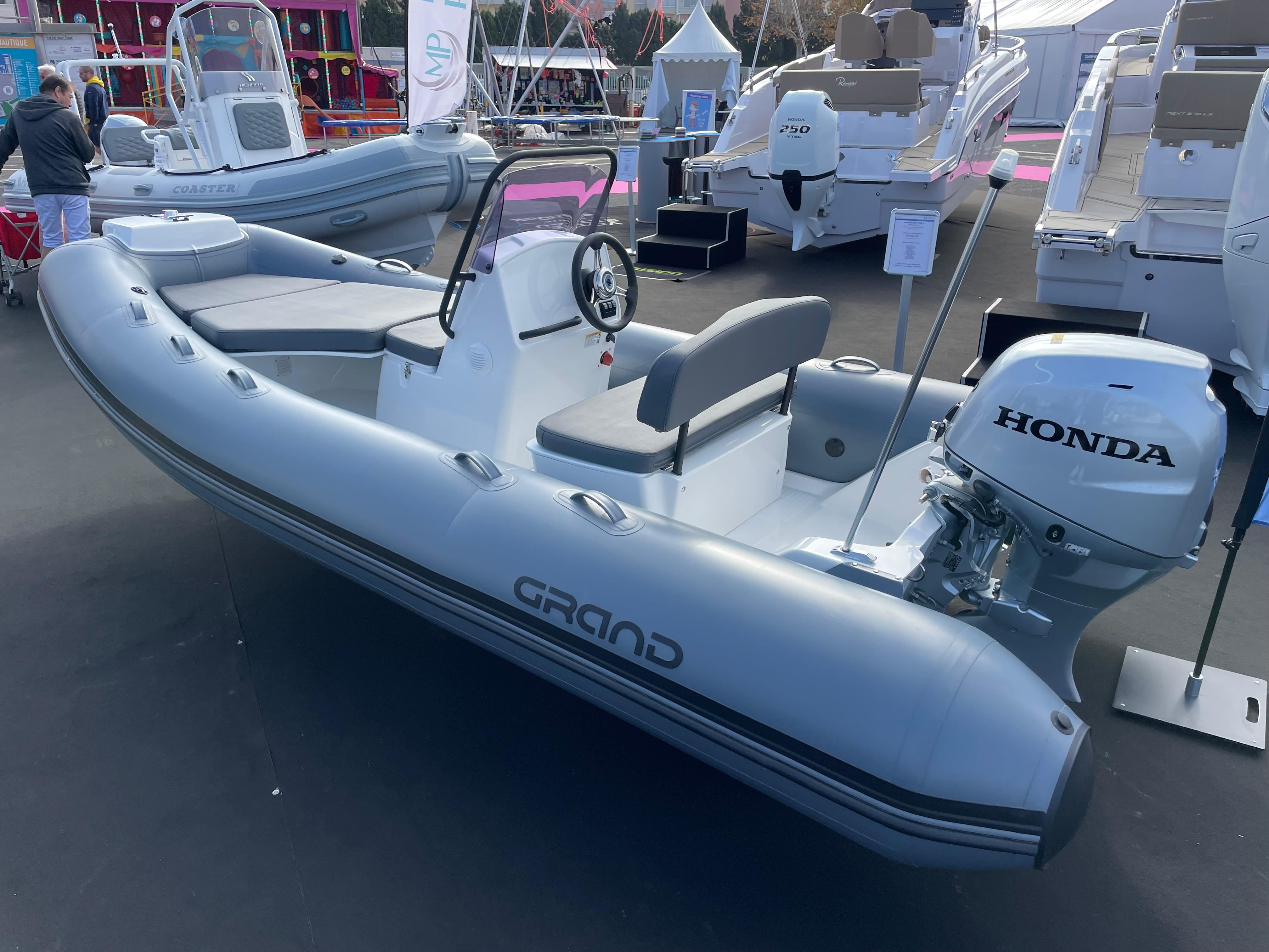 GRAND SILVER LINE 470 HYPALON